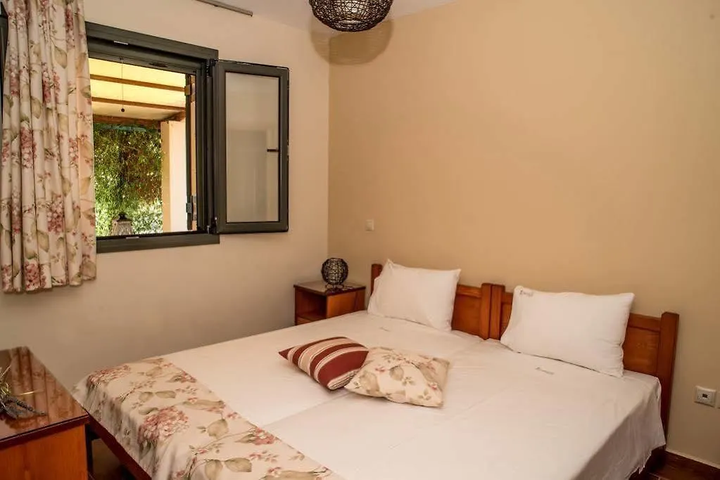 Hotel Korallis Villas Livathos